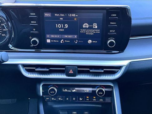 Used 2022 Kia K5 LX image 32