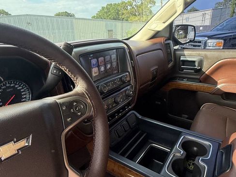 Used 2017 Chevrolet Silverado 1500 High Country AWD/4WD image 13