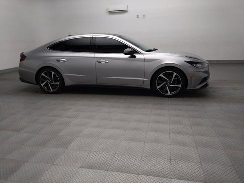 Used 2021 Hyundai Sonata SEL Plus w/ Tech Package FWD image 11