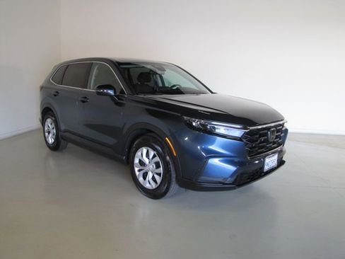 Certified 2025 Honda CR-V LX image 3