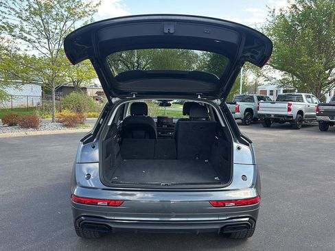 Used 2023 Audi Q5 e Premium Plus AWD/4WD image 14