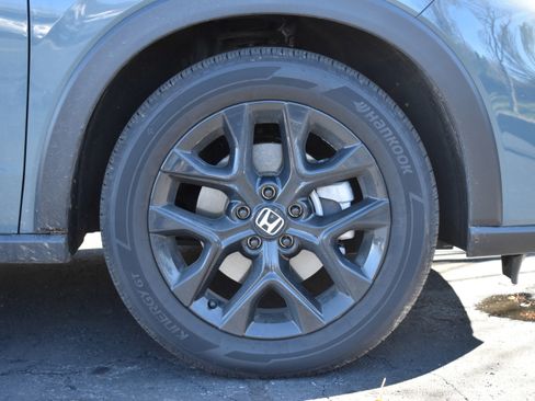 Certified 2025 Honda HR-V Sport image 34