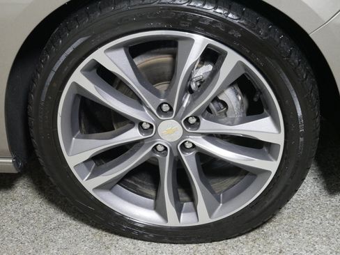 Used 2022 Chevrolet Malibu Premier image 15