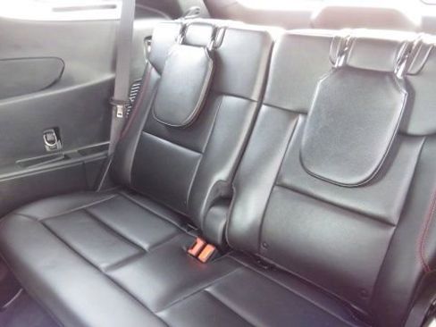 Certified 2022 Ford Explorer ST-Line w/ Class IV Trailer Tow Package image 18