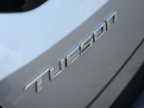 Used 2024 Hyundai Tucson SEL FWD image 18