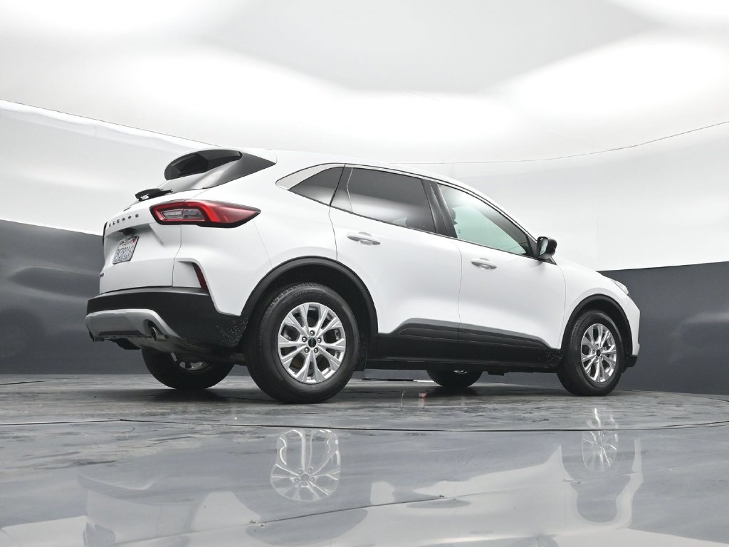 Certified 2023 Ford Escape Active FWD image 35