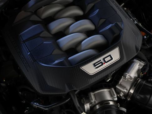 Used 2024 Ford Mustang GT RWD image 33