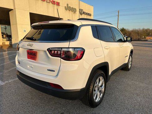 Certified 2025 Jeep Compass Latitude image 7