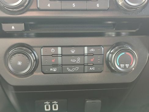 Used 2016 Ford F150 XLT w/ Equipment Group 302A Luxury image 21