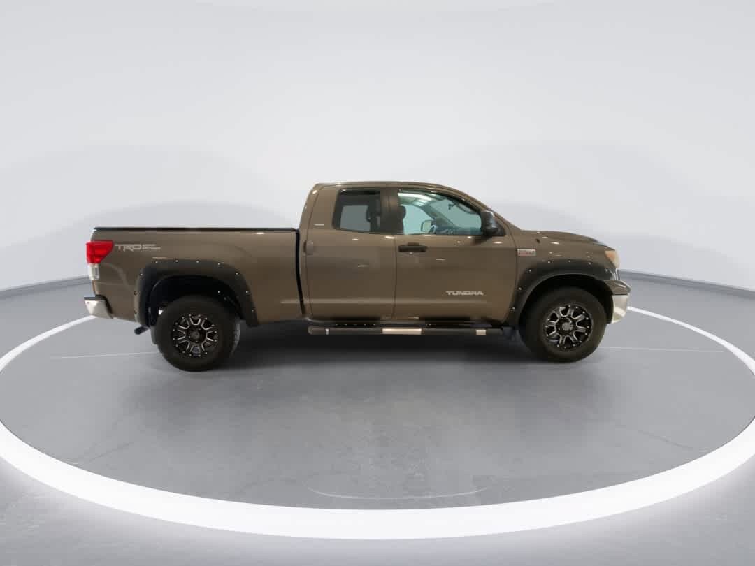 Used 2011 Toyota Tundra 4x4 Double Cab w/ TRD Off-Road Pkg image 9