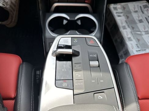 Used 2025 BMW X1 xDrive28i w/ Convenience Package image 25