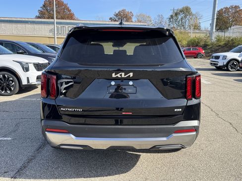 New 2026 Kia Sorento S image 9