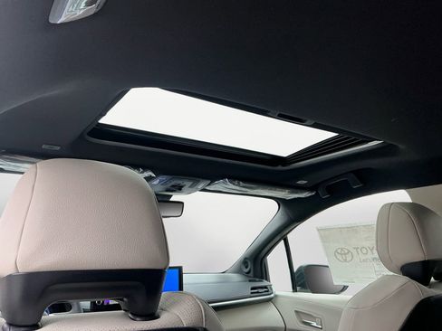 New 2026 Toyota Sienna Limited image 21