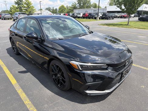 Used 2023 Honda Civic Sport image 14