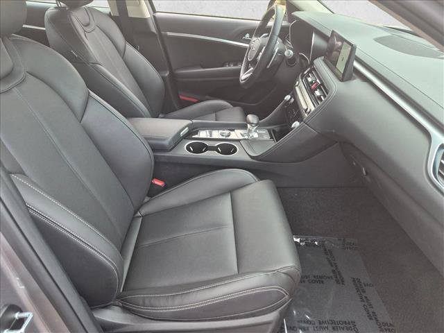 Used 2026 Genesis G70 2.5T RWD image 27