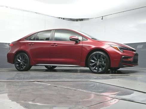 Used 2024 Toyota Corolla SE image 28