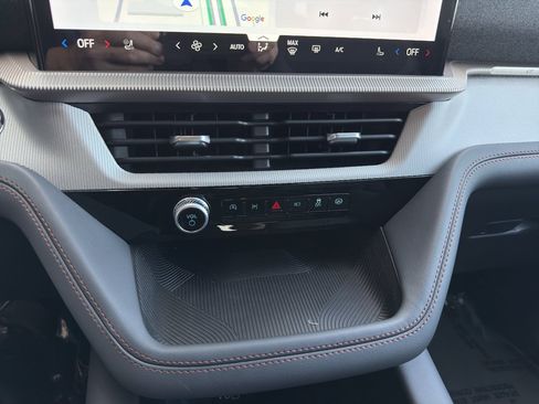 New 2026 Ford Explorer Active w/ Active Comfort Package AWD/4WD image 29