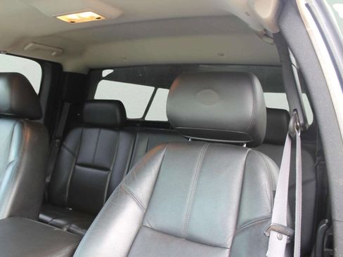 Used 2011 Chevrolet Silverado 1500 LT w/ All-Star Edition AWD/4WD image 9