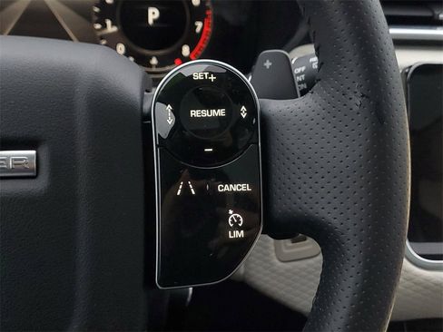 Used 2020 Land Rover Range Rover Velar S image 18