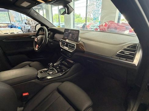 Used 2025 BMW X4 xDrive30i AWD/4WD image 32