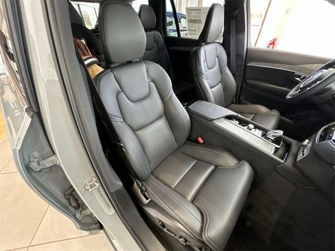 Certified 2025 Volvo XC90 B6 Ultra w/ Protection Package Premier image 16