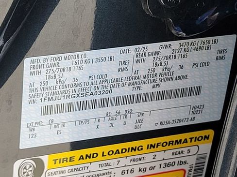 Used 2025 Ford Expedition Tremor AWD/4WD image 17
