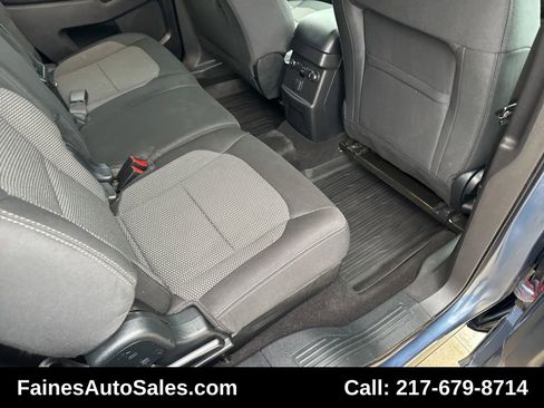 Used 2018 Ford Explorer XLT image 65