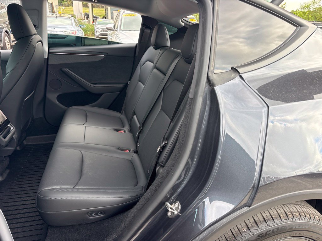 Used 2026 Tesla Model Y AWD image 13