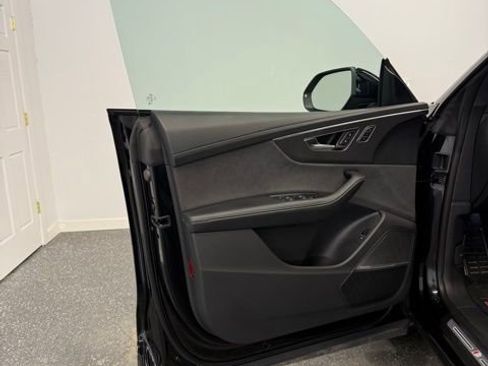 Used 2024 Audi SQ8 Prestige w/ Prestige Package image 69