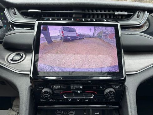 Used 2024 Jeep Grand Cherokee Limited 4xe image 14