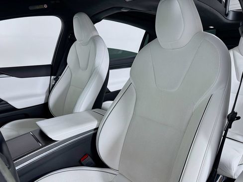 Used 2022 Tesla Model X Plaid AWD/4WD image 10