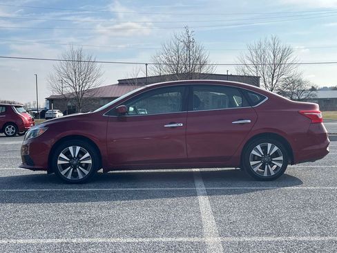 Used 2019 Nissan Sentra SV w/ Special Edition Package image 5