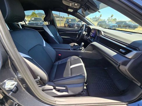 Used 2026 Toyota Camry SE w/ Convenience Package FWD image 11