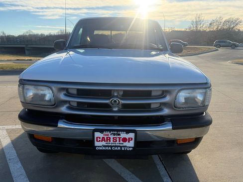 Used 1996 MAZDA B-Series Pickup 4x4 Cab Plus B4000 image 3