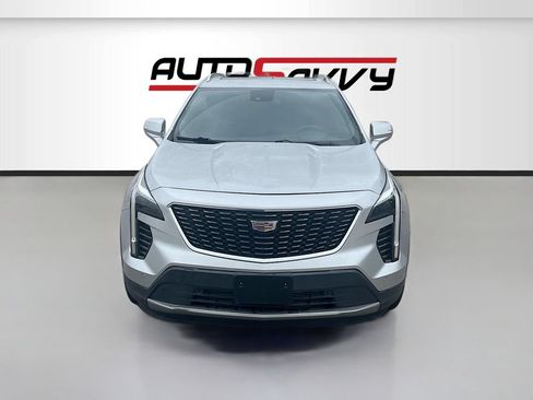 Used 2021 Cadillac XT4 Premium Luxury w/ Technology Package FWD image 2