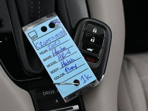Used 2023 Honda HR-V LX image 27