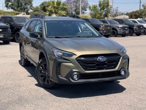 Used 2024 Subaru Outback Onyx Edition AWD/4WD image 2
