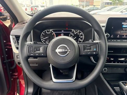 Used 2023 Nissan Rogue SV FWD image 29