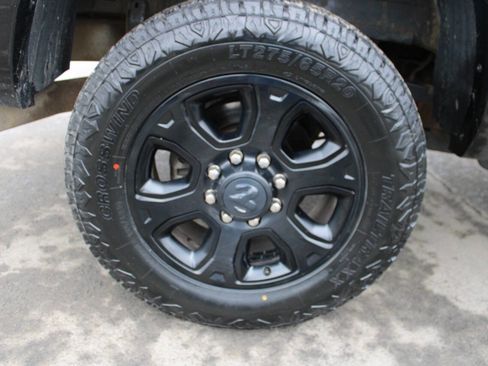 Used 2018 RAM 2500 Laramie w/ Sport Appearance Group image 20