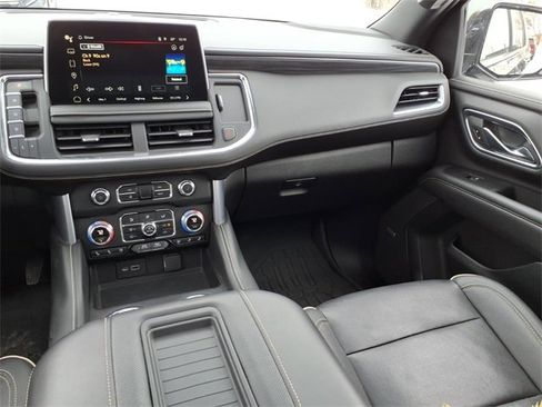 Used 2022 GMC Yukon SLT w/ SLT Luxury Package image 15