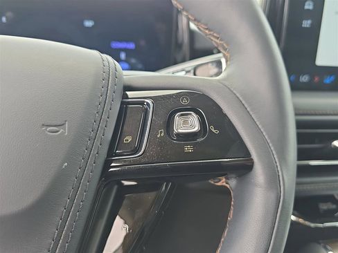 New 2025 Lincoln Aviator Reserve w/ Luxury Package image 27