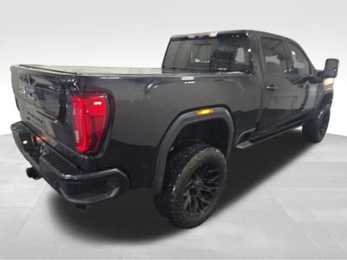 Used 2022 GMC Sierra 2500 Denali w/ Denali Black Diamond Edition image 4