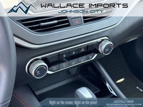 Used 2024 Nissan Altima 2.5 SR AWD/4WD image 25