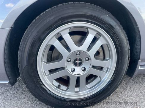 Used 2006 Ford Mustang GT RWD image 16