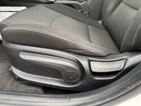 Used 2023 Kia Forte LXS w/ LXS Technology Package FWD image 15