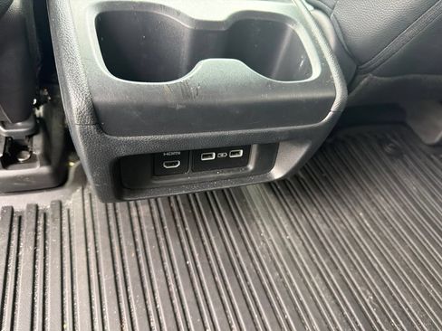 Used 2023 Honda Odyssey Elite image 23