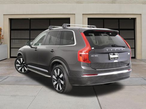 Certified 2023 Volvo XC90 T8 Ultimate AWD/4WD image 2