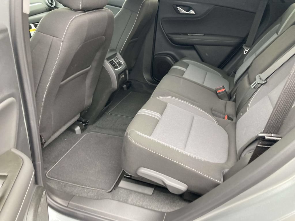 New 2026 Chevrolet Blazer LT w/ Midnight/Sport Edition FWD image 12