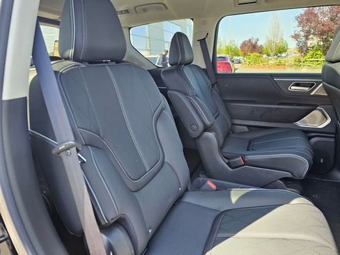 New 2025 INFINITI QX80 Sensory image 16