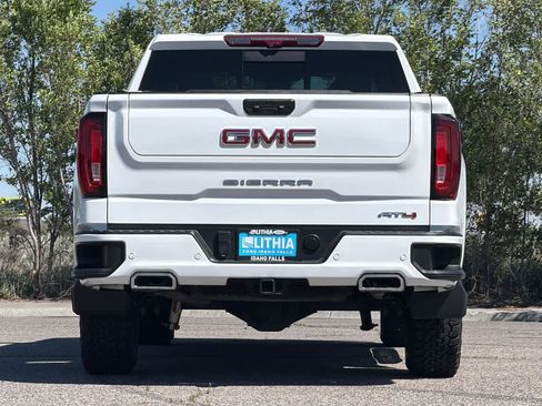 Used 2024 GMC Sierra 1500 AT4 w/ Technology Package AWD/4WD image 7